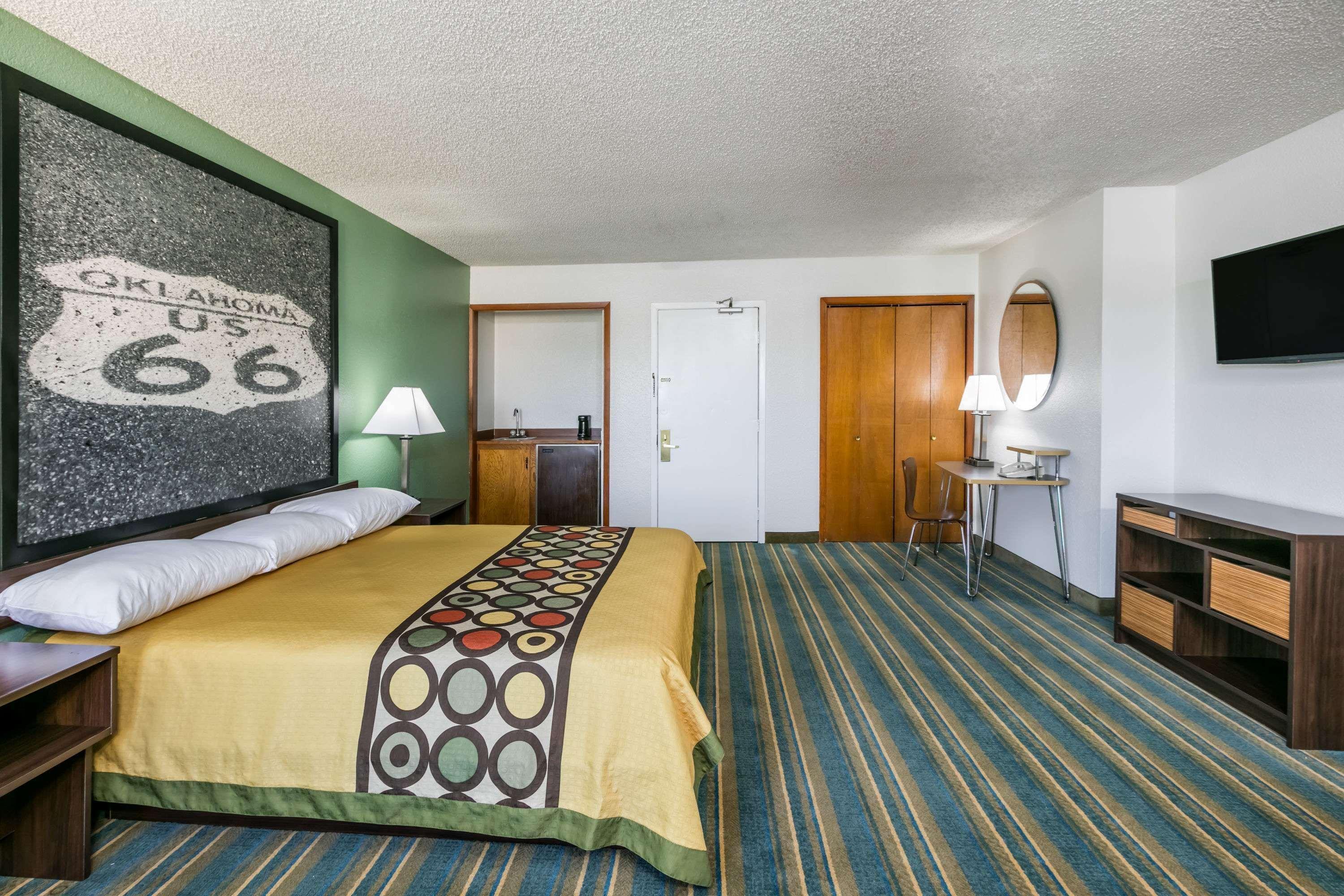 Super 8 By Wyndham Sapulpa/Tulsa Area Motel Glenpool Exterior photo