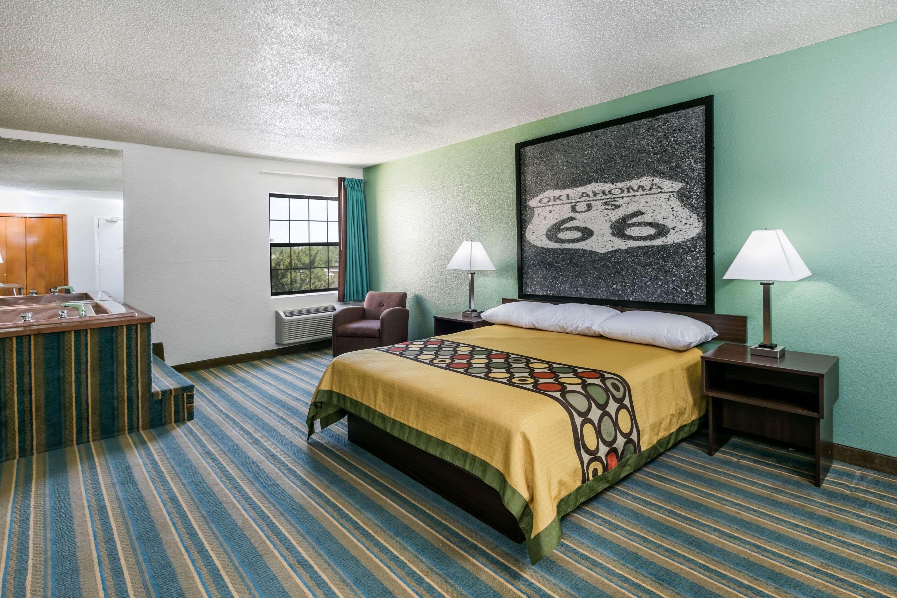 Super 8 By Wyndham Sapulpa/Tulsa Area Motel Glenpool Exterior photo