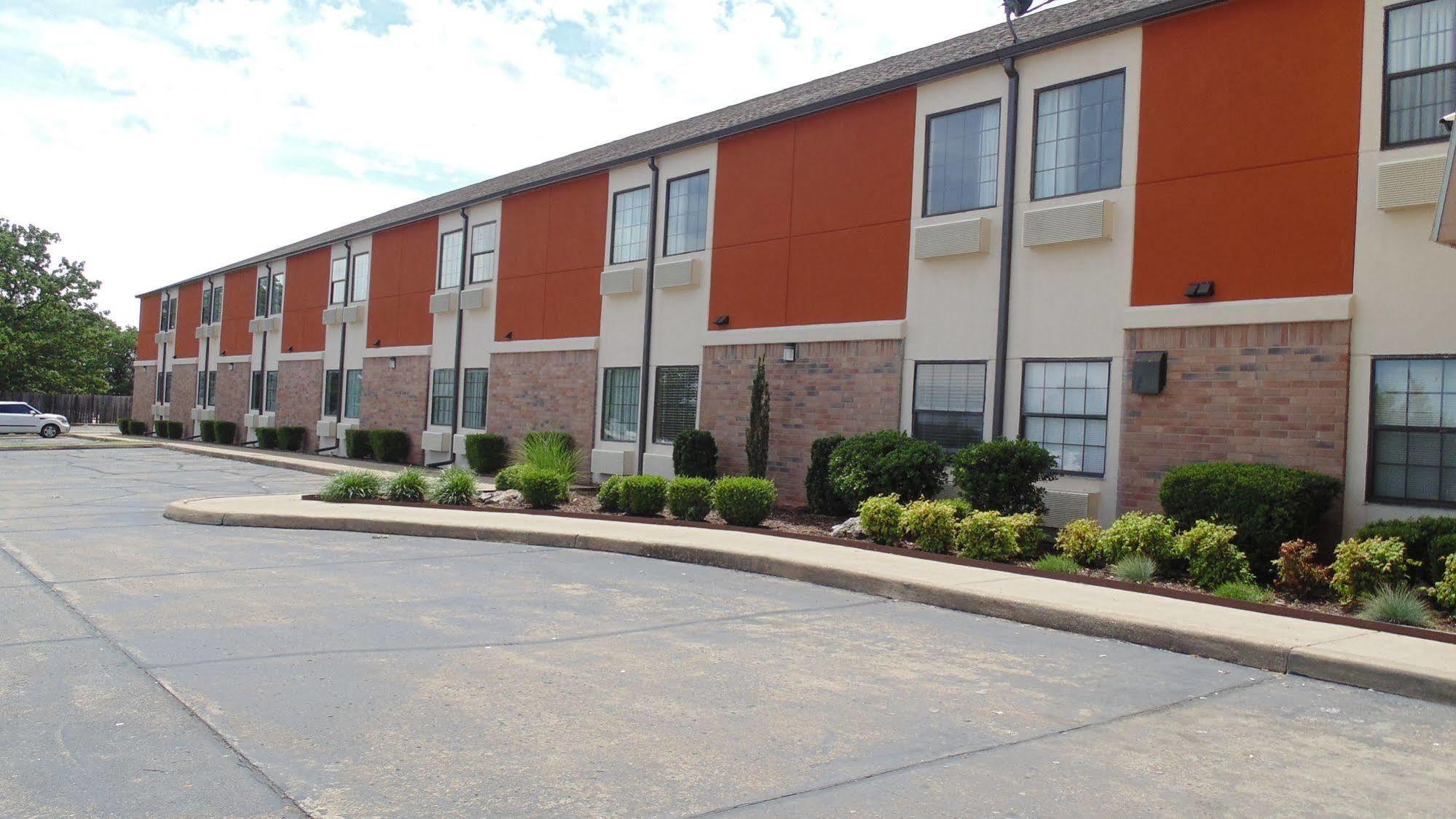 Super 8 By Wyndham Sapulpa/Tulsa Area Motel Glenpool Exterior photo